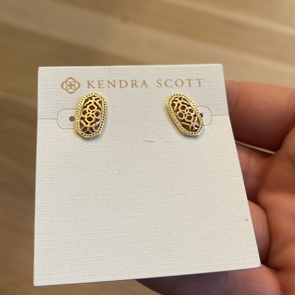 Kendra scott earrings NEW - Picture 3 of 3